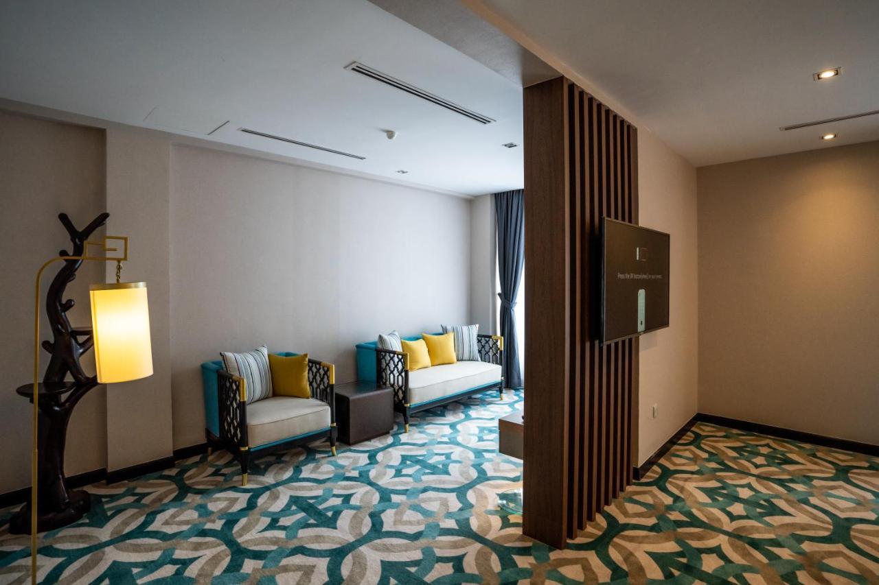 Malacca Christee Suites Hotel מראה חיצוני תמונה